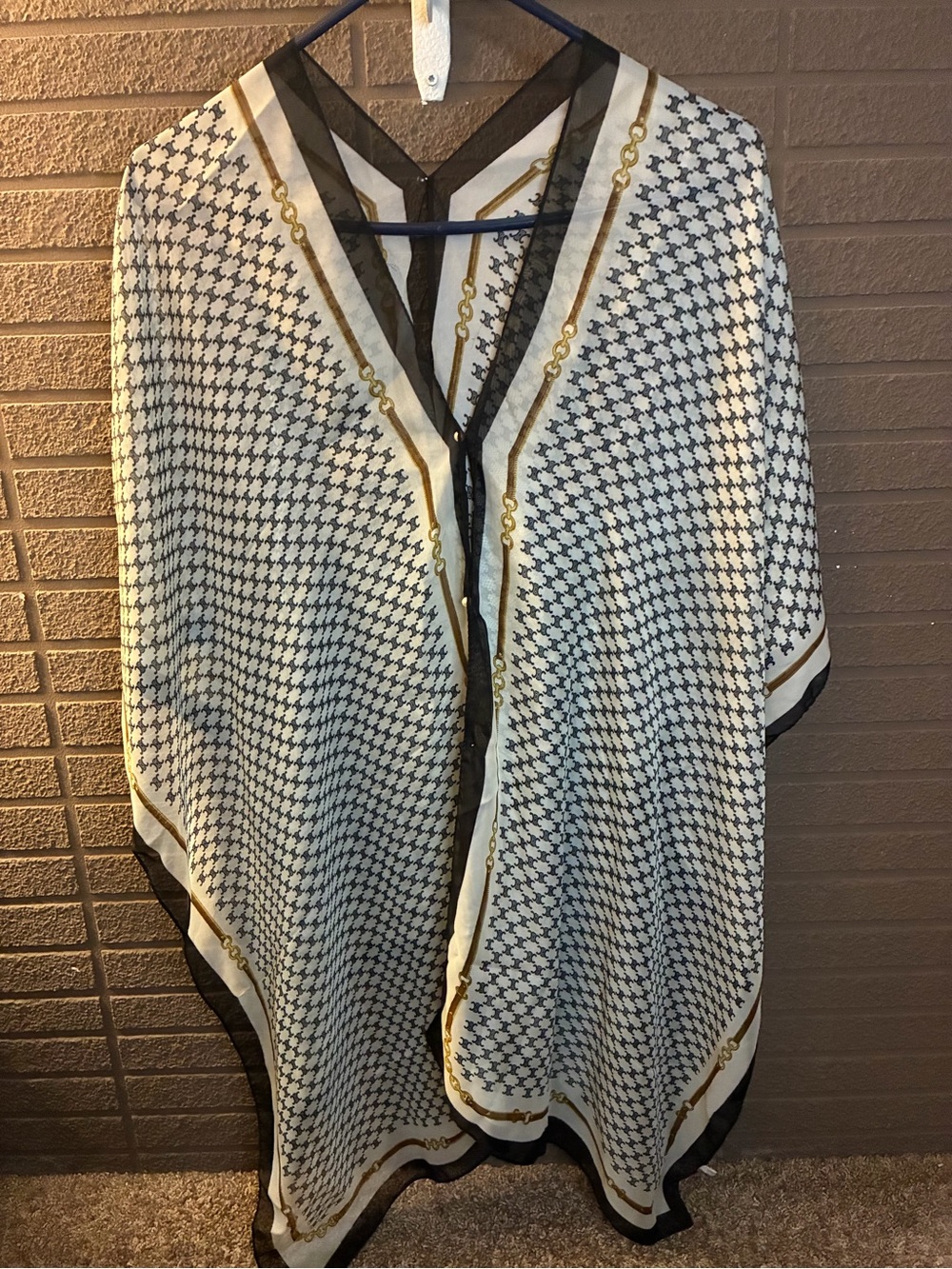 Black White Gold Chain Print Sheer Kimono Kaftan Cover Up One Size
